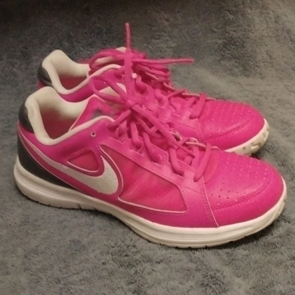 Nike Air Vapor Ace Tennis Shoes Women’s size 7.5
